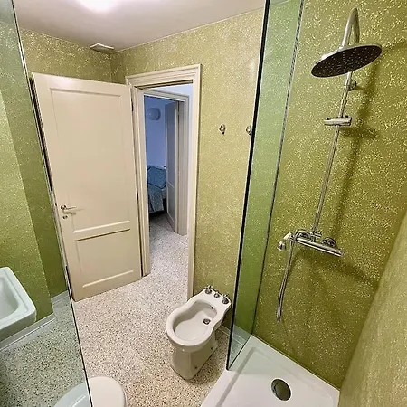 Modern Navigli * Milão